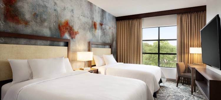 圣安东尼奥布鲁克斯城市基地安泊水疗酒店(Embassy Suites San Antonio Brooks Hotel & Spa)图片