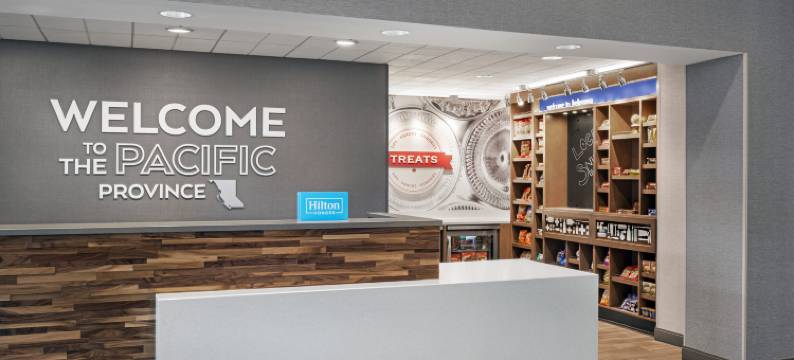 希尔顿旗下欢朋酒店及套房-基洛纳机场(Hampton Inn & Suites by Hilton Kelowna Airport BC)图片