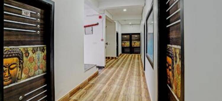 FabExpress MVR 服务55区(Super Collection O Sector 55 Noida Near Noida Stadium)图片