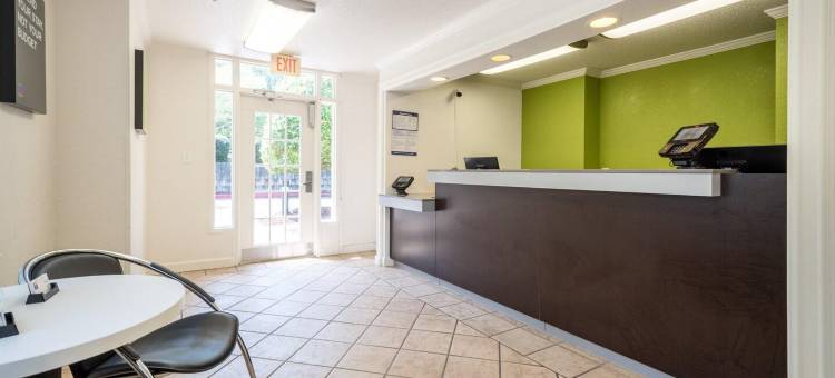 莫泰尔6德卢斯，GA- 亚特兰大- 格温内特地方(Motel 6 Duluth, GA - Atlanta - Gwinnett Place)图片