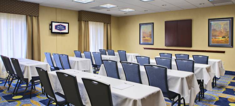 里奇克雷斯特欢朋酒店及套房(Hampton Inn & Suites Ridgecrest)图片