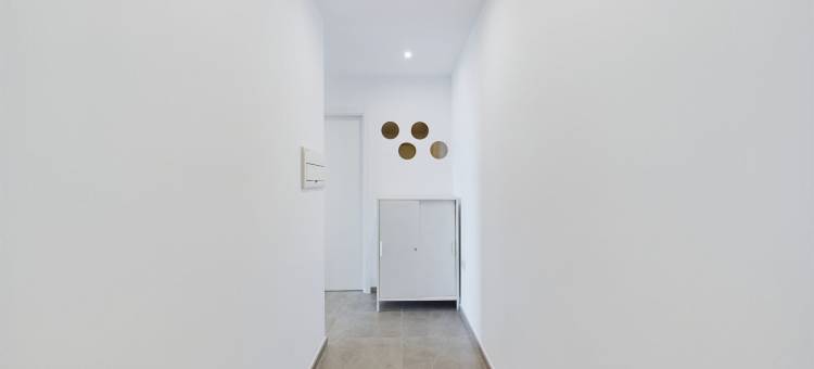 E1宽敞开间，海景和海滩景观，高楼层(E1 Spacious Studios, Sea and Beach Views, High Floor)图片