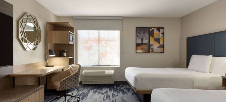 奥斯汀西南拉昆塔温德姆套房酒店(La Quinta Inn & Suites by Wyndham Austin Southwest)图片