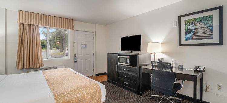 Travelodge by Wyndham Traverse City MI图片