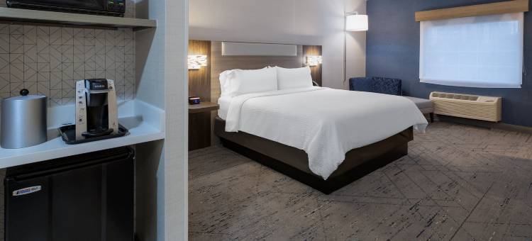 智选假日套房酒店中心镇(Holiday Inn Express & Suites Monaca - Center Township)图片