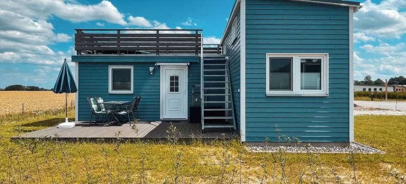 普里马露营度假村 - 波罗的海博登布利克(Prima Camping Resort Boddenblick -Stellplätze-Schlaffässer-Tiny Houses in Ostsee Nähe)图片