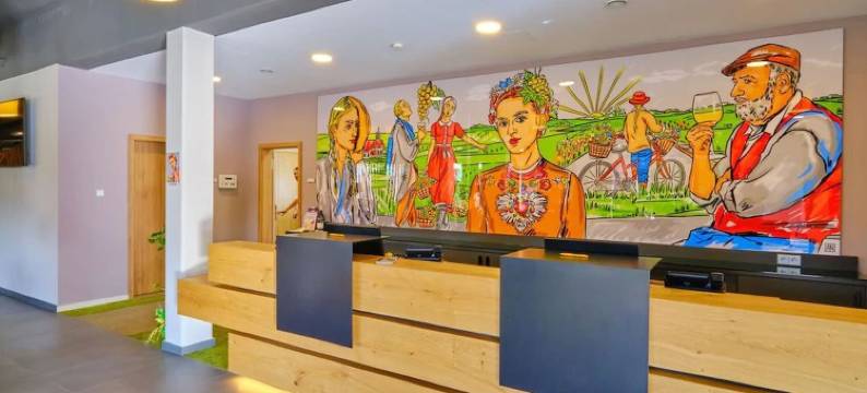 罗梅尔特索南酒庄酒店(Sonnenhotel Weingut Römmert Spa Und Wellness)图片