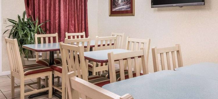 麦迪逊高地 - 底特律的罗德威(Rodeway Inn Madison Heights - Detroit)图片