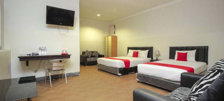 红门酒店-近美娜多贝塞斯达(RedDoorz Near Bethesda Manado)图片