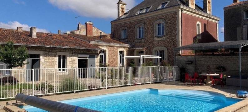 玫瑰别墅酒店(La Villa des Roses Gîte Chambres d'hôtes Piscine chauffée)图片