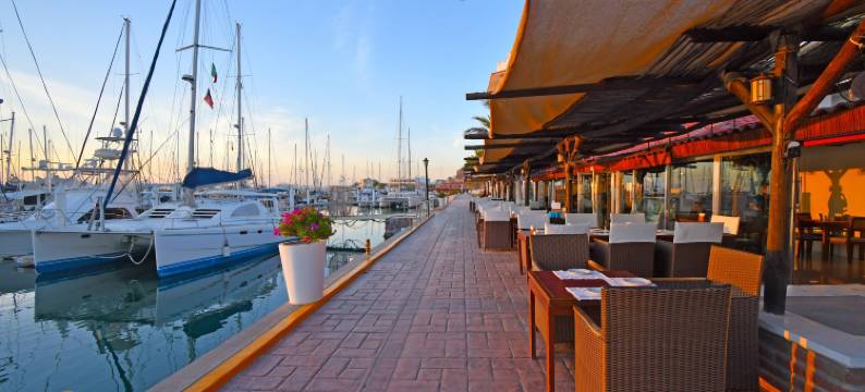 海洋水滨酒店(The Westmarine Waterfront Hotel)图片