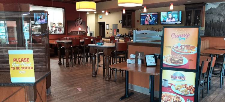 圣约翰堡贝斯特韦斯特优质城堡酒店(Best Western Plus Chateau Fort St. John)图片
