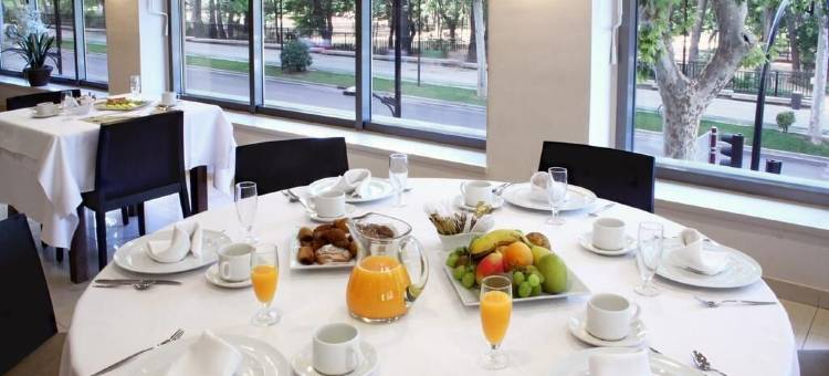 斯考特而洛斯亚诺斯酒店(Sercotel Los Llanos)图片