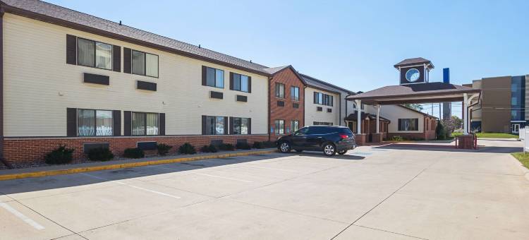 6号汽车旅馆十字路口购物中心 - 滑铁卢 - 雪松瀑布(Motel 6 Waterloo, IA - Crossroads Mall - Cedar Falls)图片