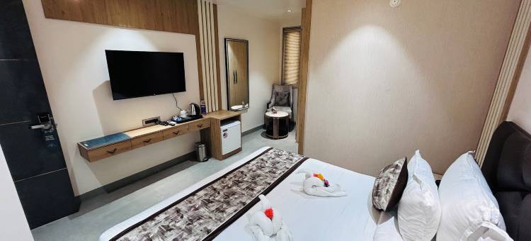 米娜奥鲁姆酒店(HOTEL MEENA AURUM INN)图片