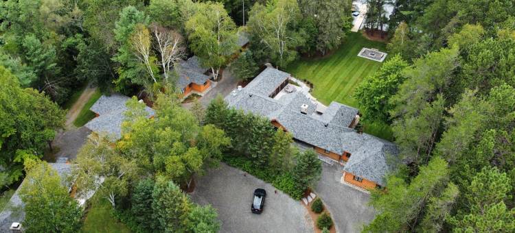 哈利伯顿邮政之家(Haliburton Post House)图片