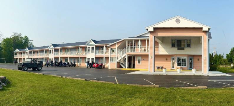 麦基诺城大湖酒店(Great Lakes Inn Mackinaw City)图片