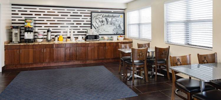 Super 8 by Wyndham Lindenhurst图片