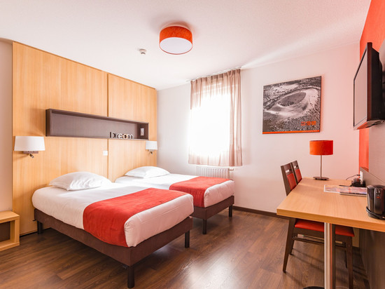 普利罗吉斯卡雷德宫殿公寓酒店