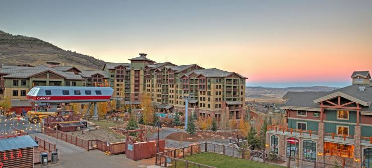 您自己的阳台，带全套厨房设施的峡谷村公寓 - RedAwning(Your Own Balcony, Full Kitchen in Canyons Village)图片