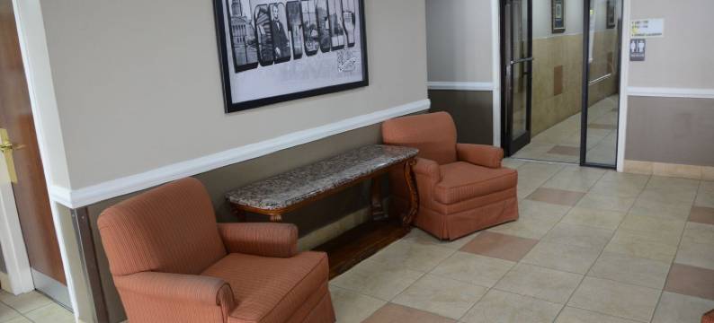 路易斯威尔-博览中心温德姆速8酒店(Super 8 by Wyndham Louisville/Expo Center)图片