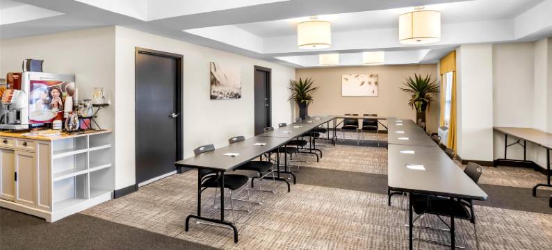 汤姆森贝斯特韦斯特套房酒店(Best Western Thompson Hotel  Suites)图片