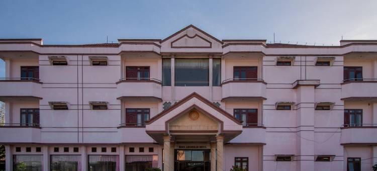 红多兹酒店-近西兰吉特国际机场(RedDoorz Near Silangit International Airport)图片