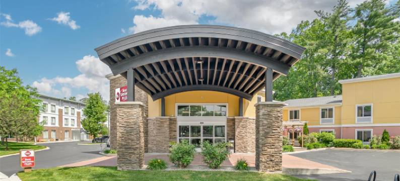 特拉弗斯城贝斯特韦斯特优质酒店(Best Western Plus Traverse City)图片