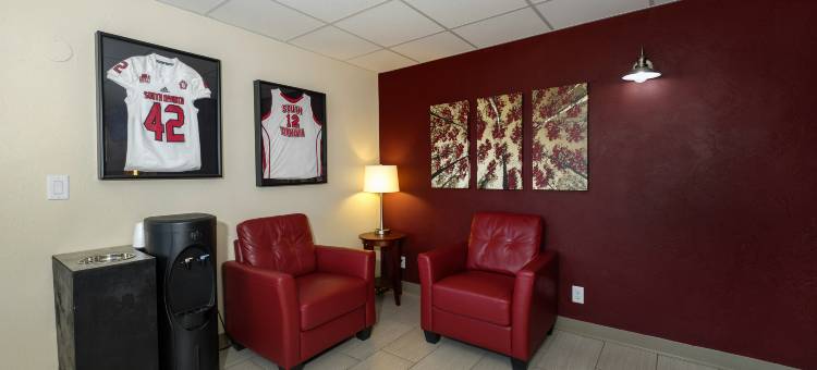 南达科他州弗米利恩红顶酒店(Red Roof Inn Vermillion - U of South Dakota)图片