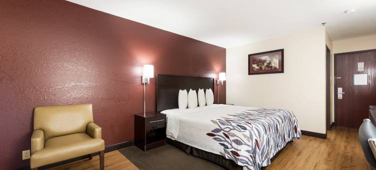 奥本红屋顶酒店(Red Roof Inn Auburn)图片