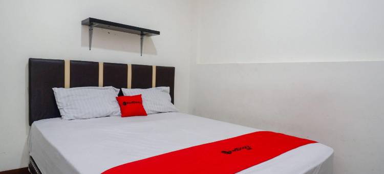 红多兹酒店@卡朗普洛索2号(RedDoorz at Karangploso 2)图片