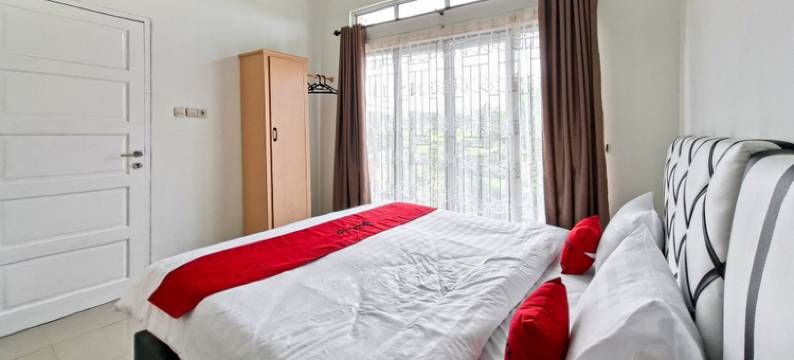 RedDoorz near Living World Pekanbaru图片