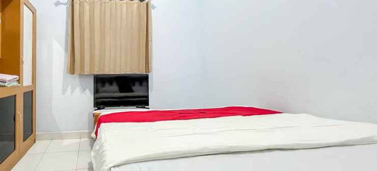 RedDoorz Syariah at Home Ampana Guest House Ampana Kota图片