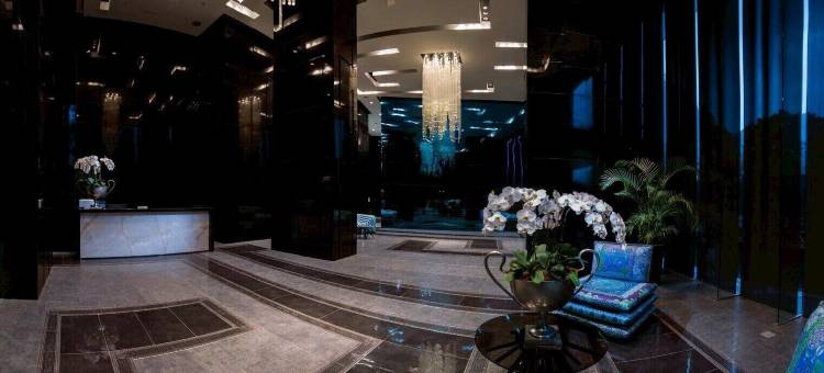 米兰壮观的第38层天际线景观(Stunning 38th Floor Skyline View Milano)图片