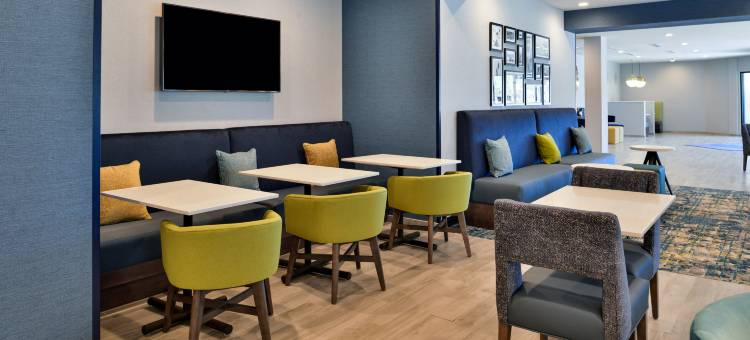 锡达福尔斯市中心欢朋酒店(Hampton Inn by Hilton Cedar Falls Downtown)图片