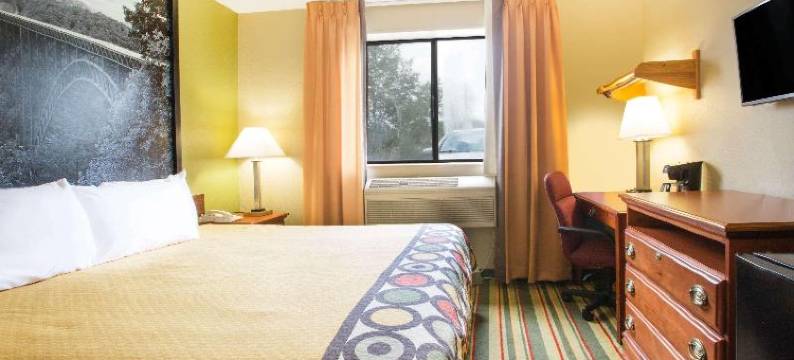 贝克利温德姆速8酒店(Super 8 by Wyndham Beckley)图片