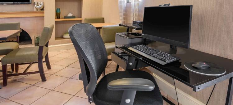 科罗拉多斯普林斯众神花园拉昆塔温德姆酒店(La Quinta Inn by Wyndham Colorado Springs Garden of the Gods)图片