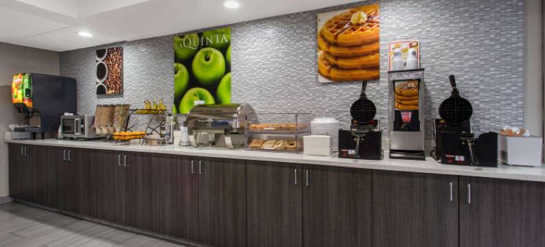 埃芬汉拉昆塔温德姆套房酒店(La Quinta Inn & Suites by Wyndham Effingham)图片