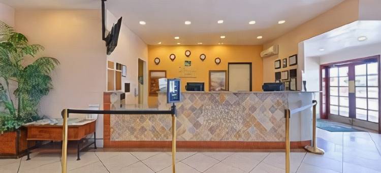 温斯洛 I-40 凯隆华晟酒店(Clarion Pointe Winslow I-40)图片