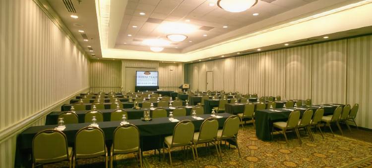 东麦迪逊希尔顿逸林酒店(Doubletree by Hilton East Madison East)图片