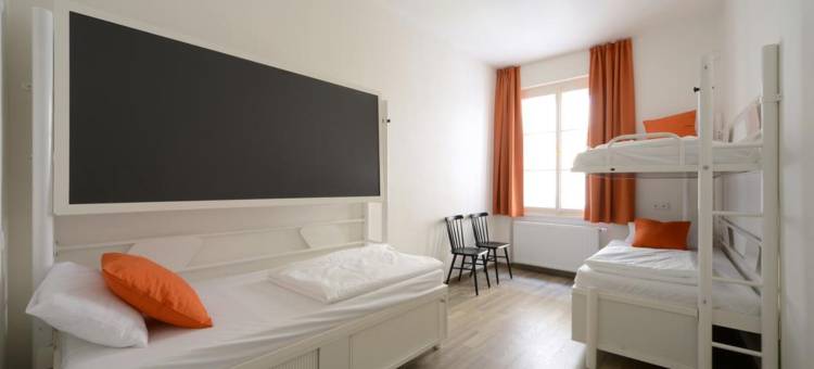 布拉格查理大桥安心居酒店(Safestay Prague Charles Bridge)图片