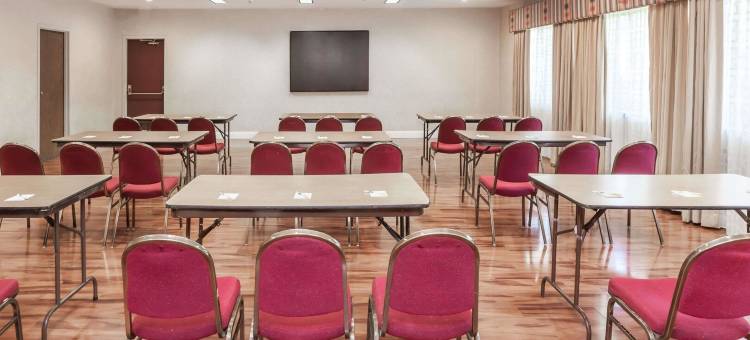 森尼维耳戴斯套房酒店(Days Inn & Suites by Wyndham Sunnyvale)图片