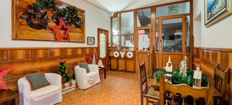 OYO La Pinta酒店餐厅(Hostal Restaurante la Pinta)图片