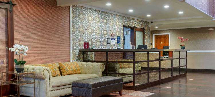 布鲁克赛德贝斯特韦斯特优质酒店(Best Western Plus Brookside Inn)图片