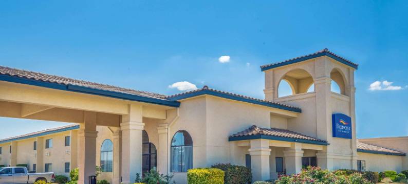 特哈查比温德姆呗盟酒店(Baymont by Wyndham Tehachapi)图片