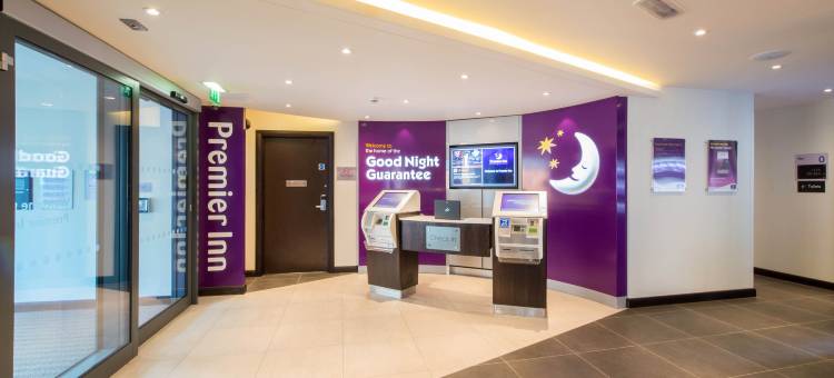 利奇菲尔德普莱米尔酒店市中心(Premier Inn Lichfield City Centre)图片