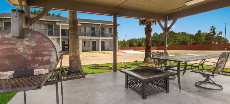 麦迪逊维尔凯艺酒店(Quality Inn Madisonville)图片