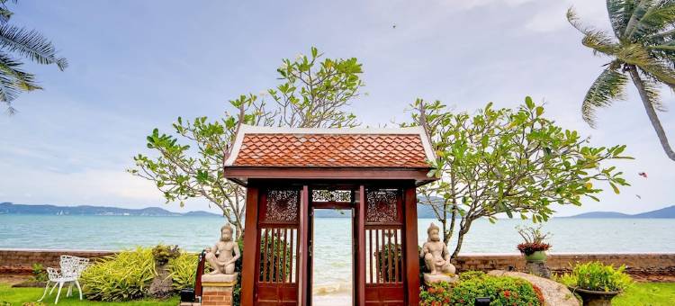 普吉岛皇家泰别墅酒店(Royal Thai Villas)图片