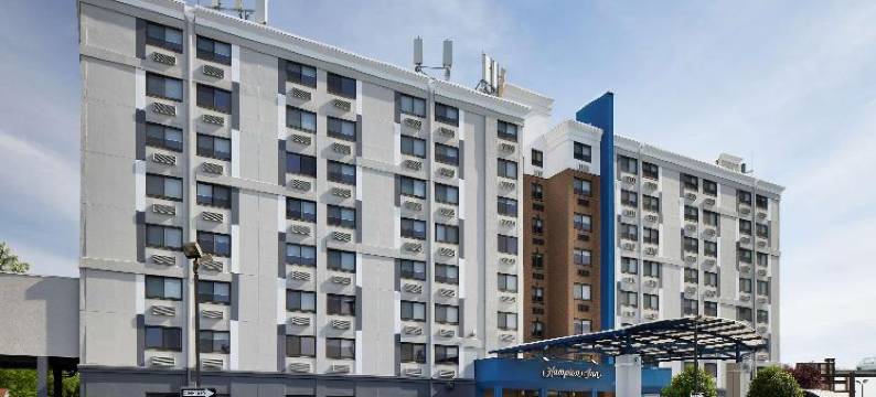 纽瓦克机场希尔顿欢朋酒店(Hampton Inn by Hilton Newark Airport)图片