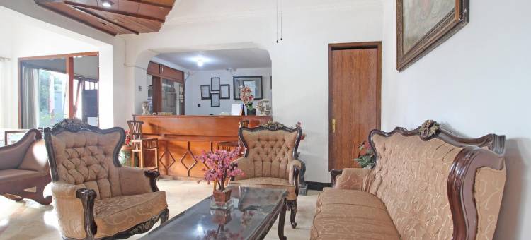 红多兹高级酒店-塔曼西斯瓦3(RedDoorz Plus @ Taman Siswa 3)图片